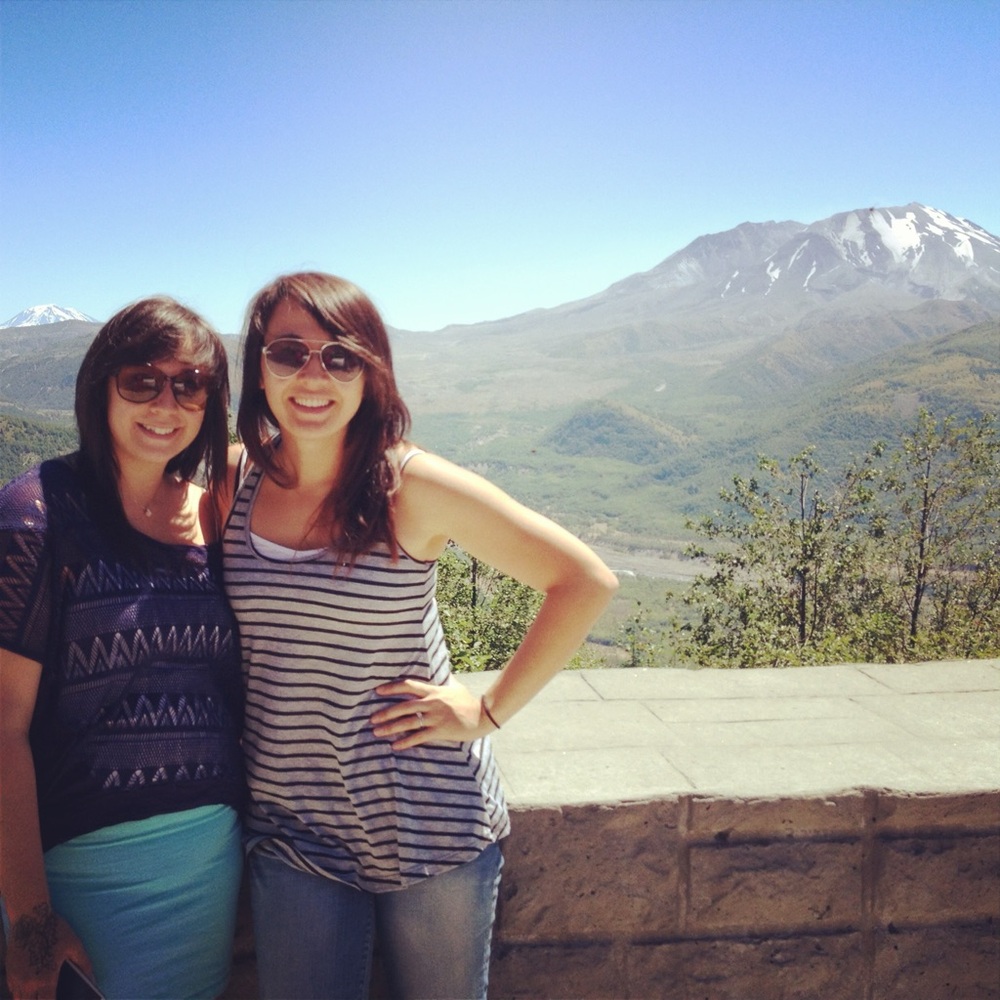 Meet your Poshers, Brie & Megan.